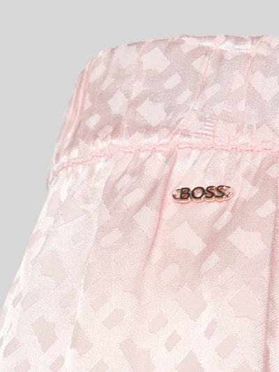 Produktfoto, Regular Fit Pyjama Shorts aus reiner Viskose Modell 'B MONOGRAM SHORTS' von BOSS in zartem Rosa, Optik: Unifarben, Monogramm-Muster, Label-Detail, Bundabschluss: elastisch, Materialverarbeitung: Satin.