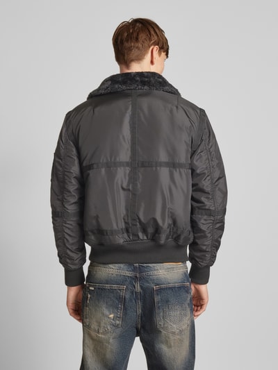 Alpha Industries Bomberjacke mit Black 5