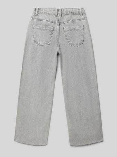 Produktfoto, Jeans mit 5-Pocket-Design von Mango in hellgrauer Baumwolle, Gerader-Schnitt, sichtbare Nähte, Kindergrößen, strukturierte Oberfläche