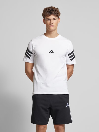 ADIDAS SPORTSWEAR T-Shirt mit geripptem Rundhalsausschnitt Weiss 4