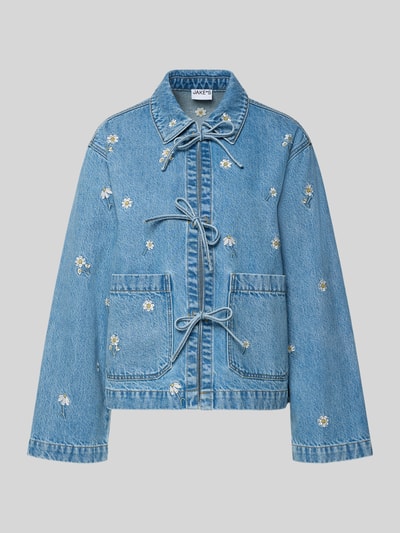 Productfoto, Jeansjacke mit Stitchings und Schnürung van Jake*s Casual in relaxed fit met steekzakken, stiksels en koordsluiting, blauwe denim met bloemmotief