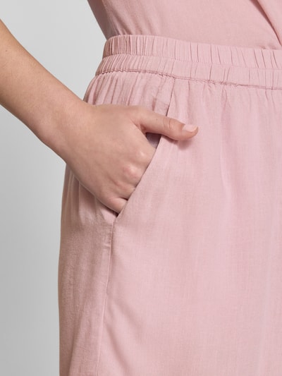 Pieces Szorty o kroju regular fit ze wzorem na całej powierzchni model ‘PIA’ Różowy 3