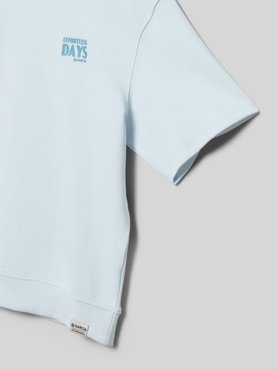 Produktfoto, Regular Fit T-Shirt mit Logo-Print von Garcia, hellblauer Farbton, Elastischer-Material-Mix, Rundhalsausschnitt, Elastischer Bund