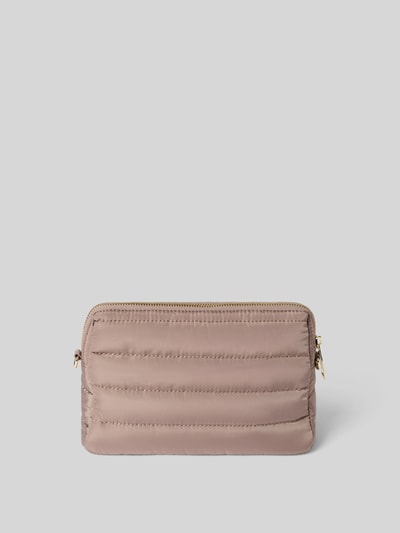 Produktfoto, Pouch mit Reißverschluss Modell 'Little Buddy' von Hey Marly in Stepp-Optik und Logo-Patch, glatte beige Oberfläche