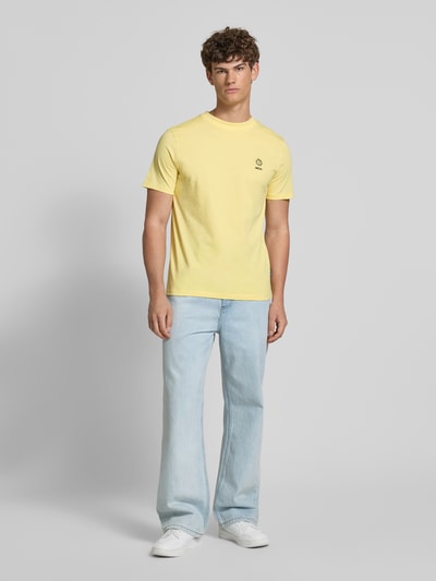 Blend T-Shirt mit Motiv- und Statement-Stitching Modell 'JANUS' GELB 1