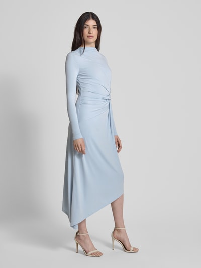 Forever New Abendkleid mit gelegten Falten Blau 1