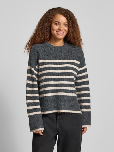PIECES Relaxed Fit Strickpullover mit Woll-Anteil Modell 'LINE' Dunkelgrau Melange 4