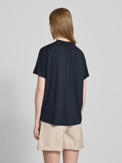 Marc O'Polo Comfort Fit T-Shirt mit V-Ausschnitt Marine 5