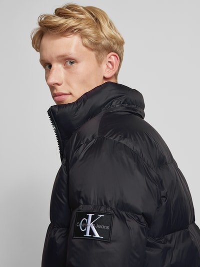 Calvin Klein Jeans Gewatteerd jack met logoprint, model 'ESSENTIALS' Zwart - 3