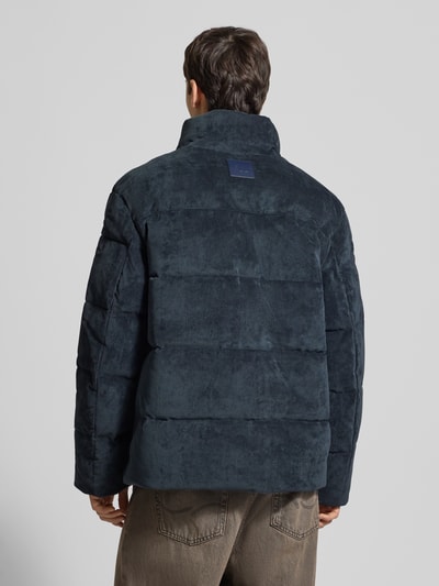 Calvin Klein Jeans Puffer Jacket aus Cord mit Stehkragen und Label-Stitching Rauchblau 5