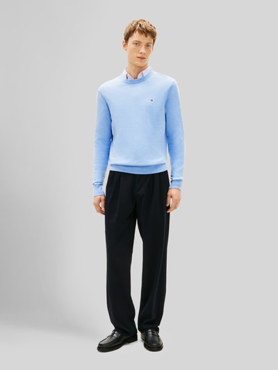 Tommy Hilfiger Sweter o kroju regular fit z mieszanki bawełny i kaszmiru Jasnoniebieski 1