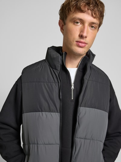 Jack & Jones Kamizelka pikowana ze stójką model ‘MAZE’ Średnioszary 3