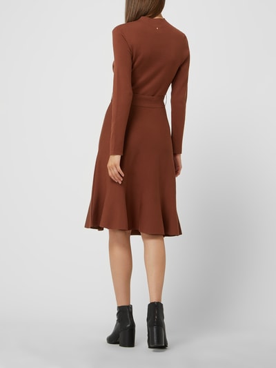 ROBE LÉGÈRE Kleid mit Taillengürtel Mittelbraun 4