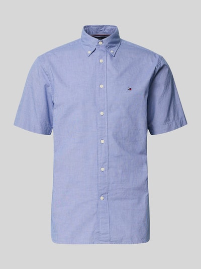 Produktfoto, Regular Fit Freizeithemd aus reiner Baumwolle von Tommy Hilfiger, Optik:Allover-Muster, Mini-Hahnentritt, Popeline, kurzarm, Logo-Stitching