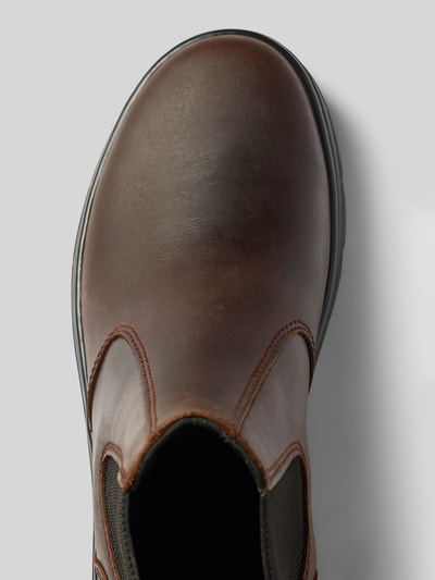 Produktfoto, Chelsea Boots aus echtem Leder mit Label-Patch von Dr. Martens, braunes Leder, runde Form, profilierte Sohle, Detailaufnahme, Herrenmodell, Absatzhöhe 5 cm, Schafthöhe 14 cm, Schaftweite 10 cm