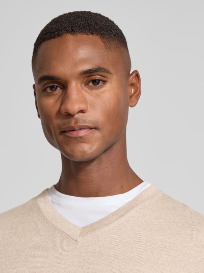 Christian Berg Men Gebreide pullover van een mix van merinowol met V-hals Zand gemêleerd - 3