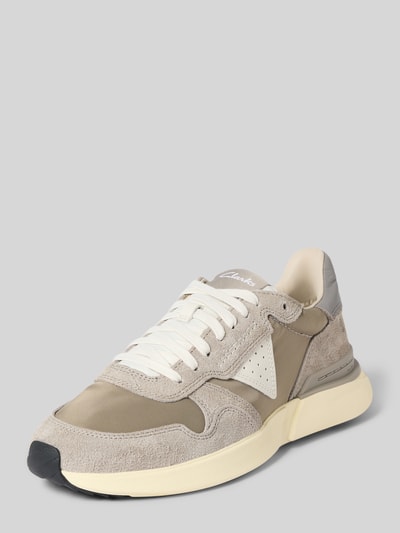 Clarks Sneaker aus beschichtetem Leder mit Label-Detail Hellgrau 1