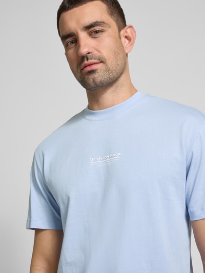 Tom Tailor Denim Relaxed Fit T-Shirt aus reiner Baumwolle Hellblau 3