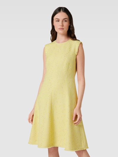 Marc Cain Knielanges Kleid mit Allover-Muster Neon Gelb 4