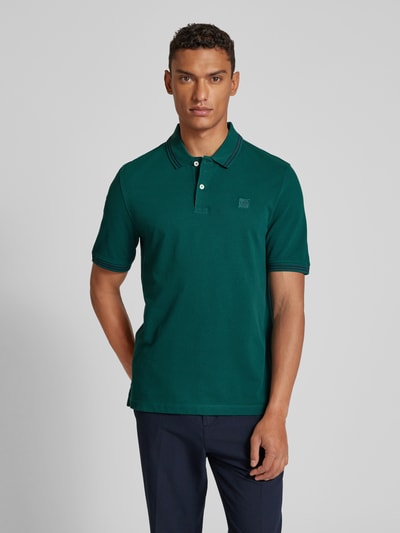 bugatti Poloshirt mit Kontrastbesatz Gruen 4