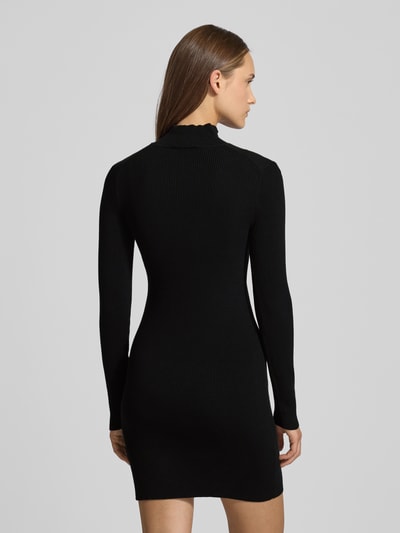 Calvin Klein Jeans Minikleid mit Logo-Patch in Strick-Optik Black 5