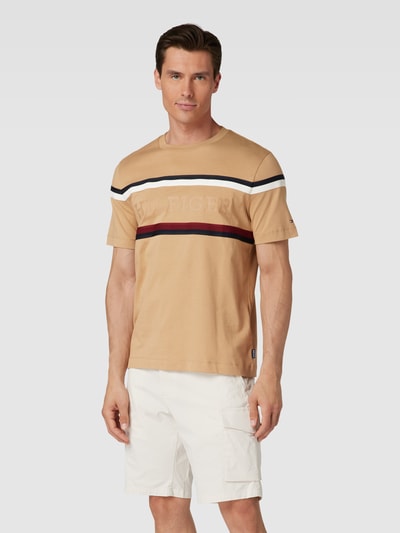 Tommy Hilfiger T-Shirt mit Label-Details Camel 4