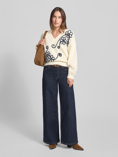 ZABAIONE Gebreide pullover met V-hals en stitchings, model 'El44in' Ecru - 1
