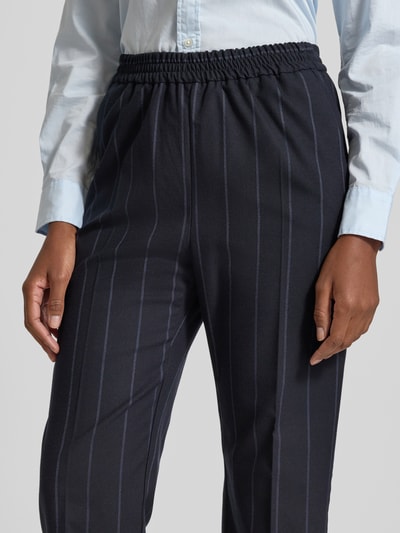 MAX&Co. Spodnie materiałowe o kroju regular fit z dodatkiem wiskozy model ‘GIUNTO’ Granatowy 3