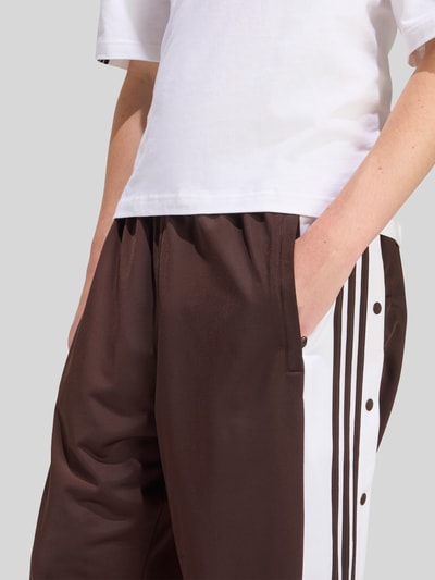 adidas Originals Spodnie dresowe krój regular fit model 'ADIBREAK' Ciemnobrązowy 3