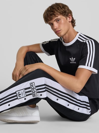 adidas Originals Spodnie treningowe z detalami z logo Czarny 3