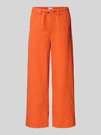 Productfoto, Jeans mit Bindegürtel van Jake*s Casual, zuiver katoen, wide fit, steekzakken, oranje kleur, zichtbaar textuur