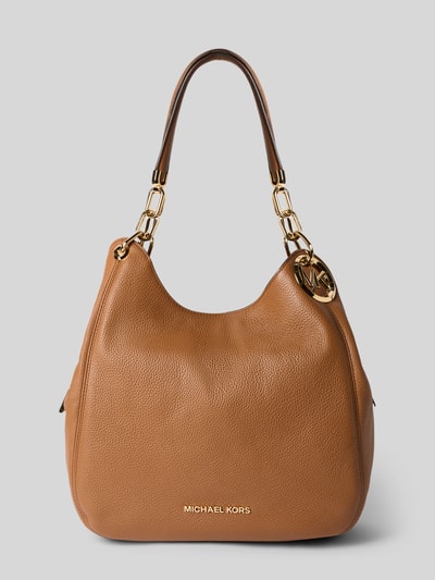 Produktfoto, braune Shoulder Bag mit Logo-Applikation Modell 'Lillie' von MICHAEL Michael Kors, goldene Ketten-Schulterriemen, strukturierte Leder-Textur, geteiltes Hauptfach mit Reißverschluss, Magnetverschluss, Maße 31x34x12 cm, Riemenlänge 54 cm.