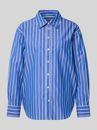 Produktfoto, Relaxed Fit Bluse mit Brusttasche von Gant z bawełny, kołnierzyk koszulowy, guzikowa listwa, niebieskie i białe paski, długość tyłu w rozmiarze 36: 70 cm, długość rękawów w rozmiarze 36: 62 cm