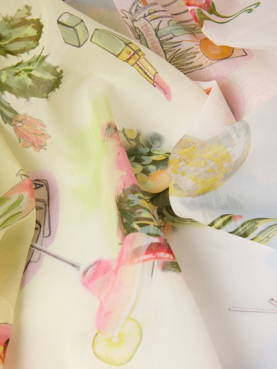Productfoto, Schal mit Seiden-Muster und Allover-Muster van mix van katoen en zijde, rechthoekig model met all-over motief en statementprint, breedte 204 cm, lengte 67 cm