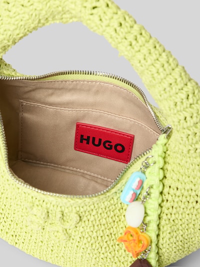 Produktfoto, Henkeltasche aus Strohgeflecht Modell 'ZEYA' von HUGO in gelber Stroh-Optik mit Logo-Prägung, Anhänger, Reißverschluss, Hauptfach, Innenfach, Material: Papier