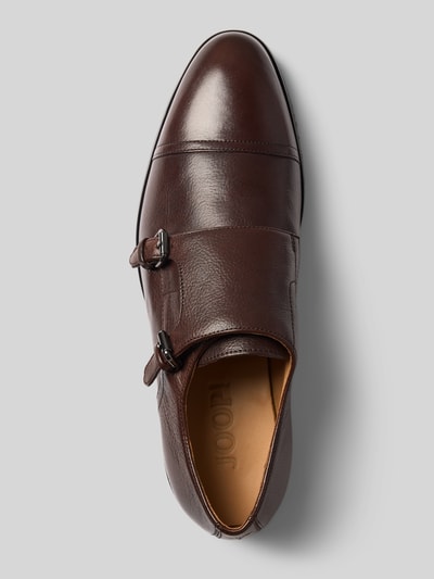 Produktfoto, brązowe buty sznurowane z naturalnej skóry bydlęcej model 'estate kleitos' od JOOP! SHOES, gładka faktura, widok z góry.
