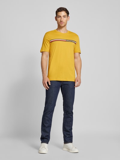 Tommy Hilfiger T-Shirt mit Label-Print Gelb 1