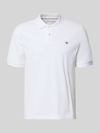 Produktfoto, Slim Fit Poloshirt mit Logo-Stitching von Gant aus czystej bawełny, krój slim fit, polo kołnierzyk, krótki rękaw, długość tyłu w rozmiarze M: 70 cm