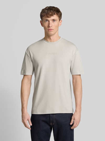 CK Calvin Klein T-Shirt mit Label-Detail Modell 'TECH INTERLOCK' Stein 4