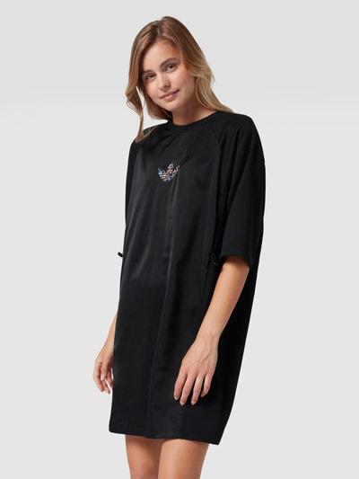 adidas Originals Shirtkleid mit Label-Stitching Black 4