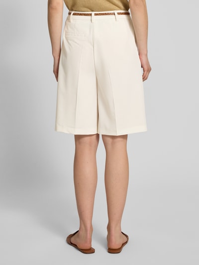 Christian Berg Woman Bermudas mit Eingrifftaschen und Gürtel Offwhite 5