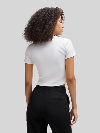 HUGO t-shirt o kroju slim fit z mieszanki bawełny model 'DELANOR' Złamany biały 5