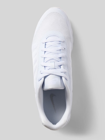 Produktfoto, Sneaker mit Logo-Print von Nike in Weiß, glatte und meshartige Texturen, Herren Sneaker von Nike