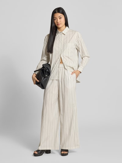 MAX&Co. Bluzka koszulowa o kroju regular fit z kieszenią na piersi model ‘BARI’ Écru 1