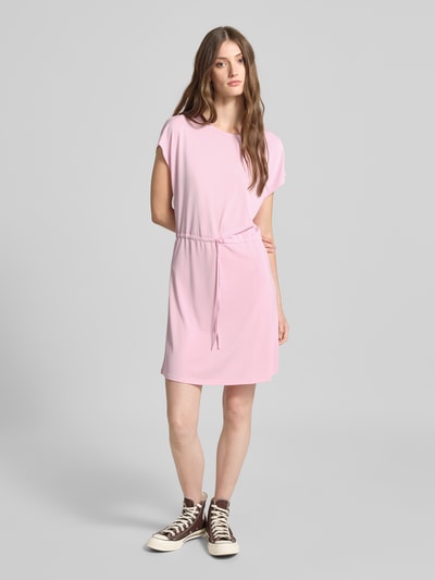 Only Getailleerde knielange jurk van viscosemix, model 'HANNAH' Roze - 1