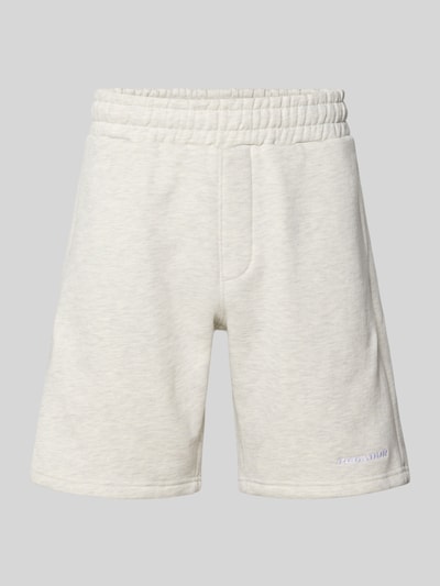 Produktfoto, cremefarbene Regular Fit Shorts mit Logo-Stitching von Pegador aus Baumwoll-Mix, elastischer Bund, strukturierte Oberfläche