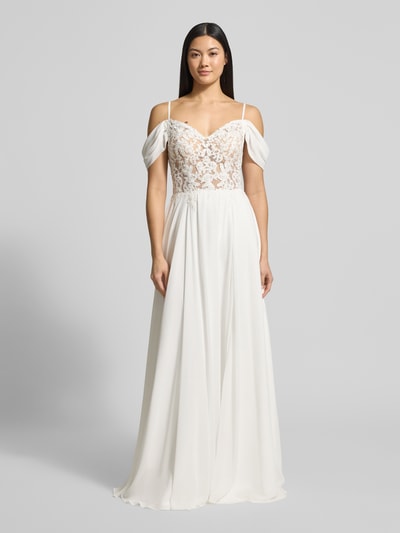 Kobiece model prezentuje Brautkleid mit Spaghettiträger von Luxuar, biel, koronkowa góra, rozkloszowany dół, fason taliowany, całkowity widok z przodu.