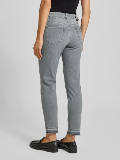 Marc Cain Jeansy o kroju slim fit z efektem znoszenia i ozdobnymi kamieniami Jasnoszary 5