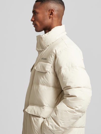 COLUMBIA Jacke mit Kapuze und Pattentaschen Modell 'LANDROAMER' Offwhite 3