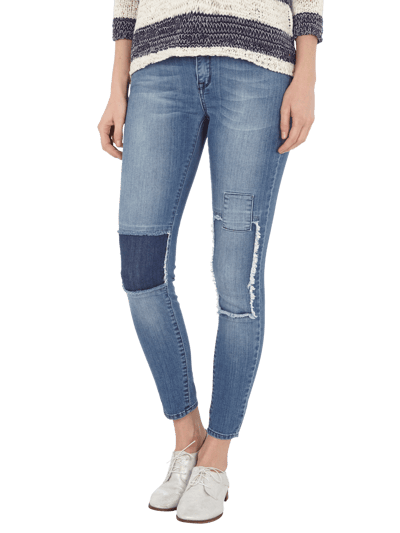 mbyM Jeans mit Patches Jeansblau 3